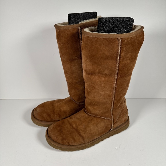 SOLD poshmark.ca - Picture 1 of 10